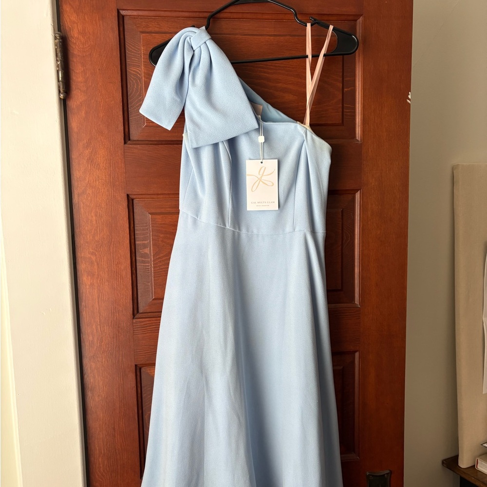 Gal Meets Glam Light Blue One-Shoulder Midi Dress